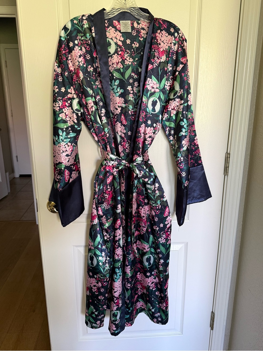 Izzy & LIV Bridgerton Floral Satin Navy Robe with Floral Print Size M/L